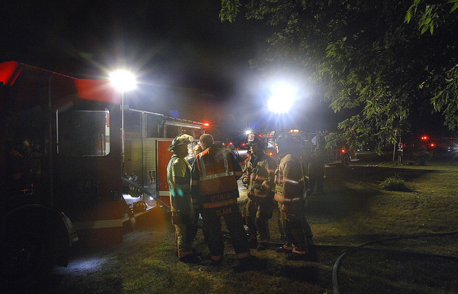 081818-blm-loc-9farmfire